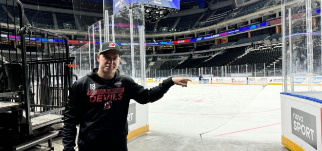 Po čtyřech měsících od zlatého úspěchu se na led O2 areny vrátil Ondřej Palát v rámci NHL Global Series 2024